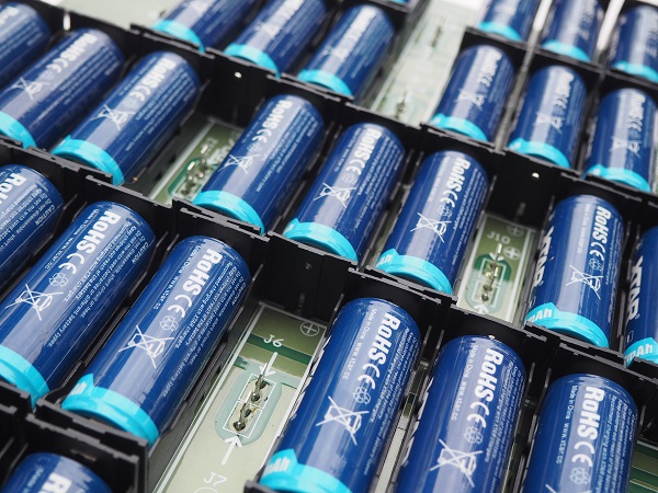 PROGETTAZIONE SISTEMI BMS PER BATTEROIE AL LITIO